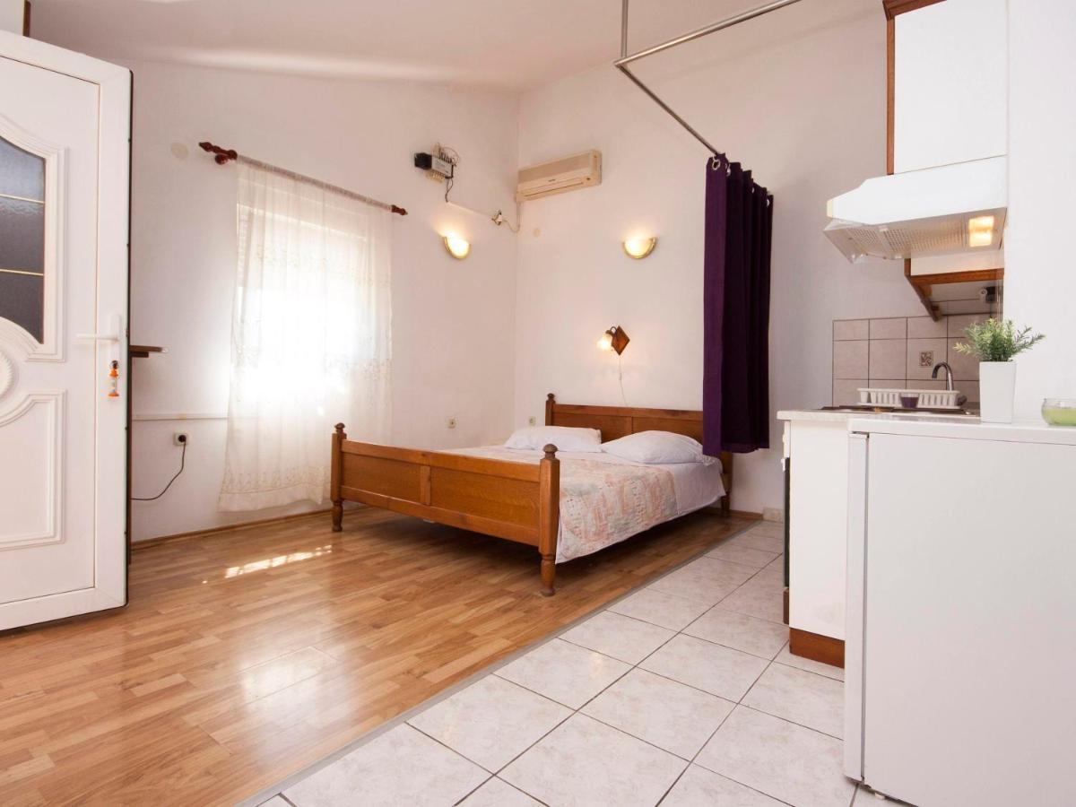 Apartments Skarpa 1601 Rogoznica  Extérieur photo